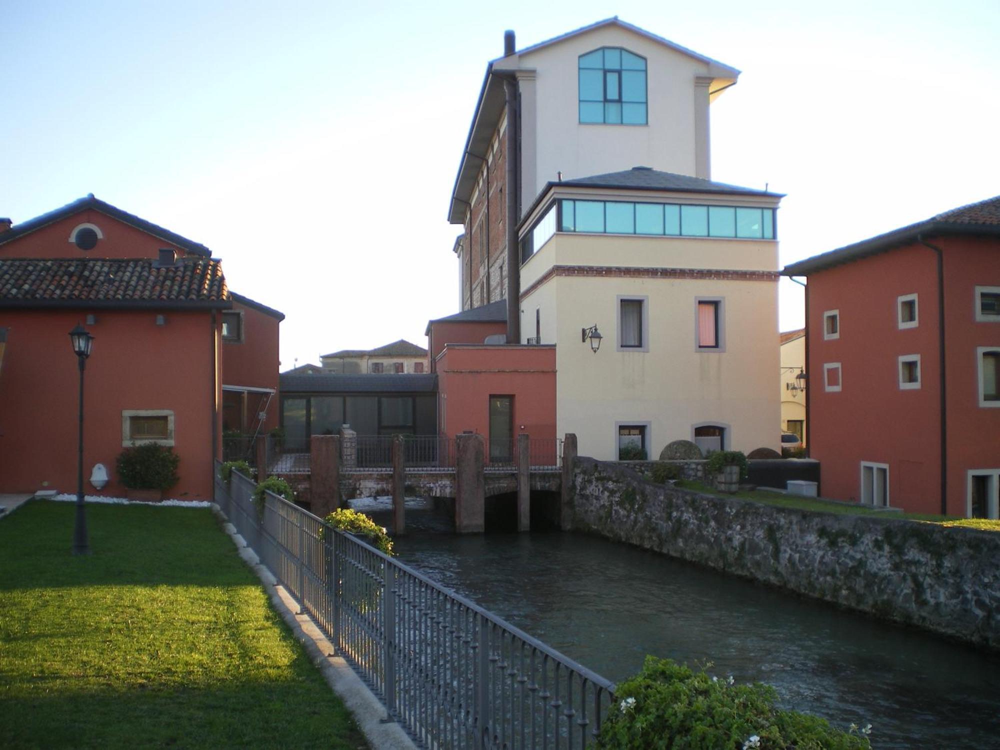 Hotel Le Macine Vittorio Veneto Bagian luar foto